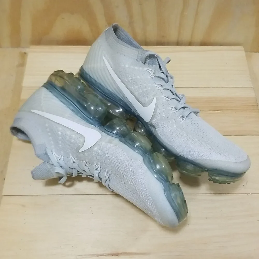 Nike Air Vapor Max Pure Platinum 849558-004 Size 7 .5 Women's Grey White